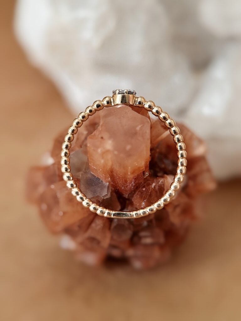 Vintage 9 karaat massief gouden cluster ring met diamanten