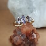 Vintage 9 karaat gouden ring met lila paarse marquise geslepen lavendel amethisten en diamantjes