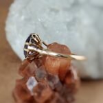Vintage ring massief goud 9 karaat met grote amethist