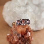 Vintage ring massief goud 9 karaat met drie amethisten
