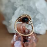 Vintage ring massief goud 9 karaat met synthetische opaal