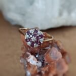 Vintage cluster ring massief goud 9 karaat met robijn en diamant