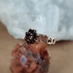 Vintage cluster ring massief goud 9 karaat met granaat