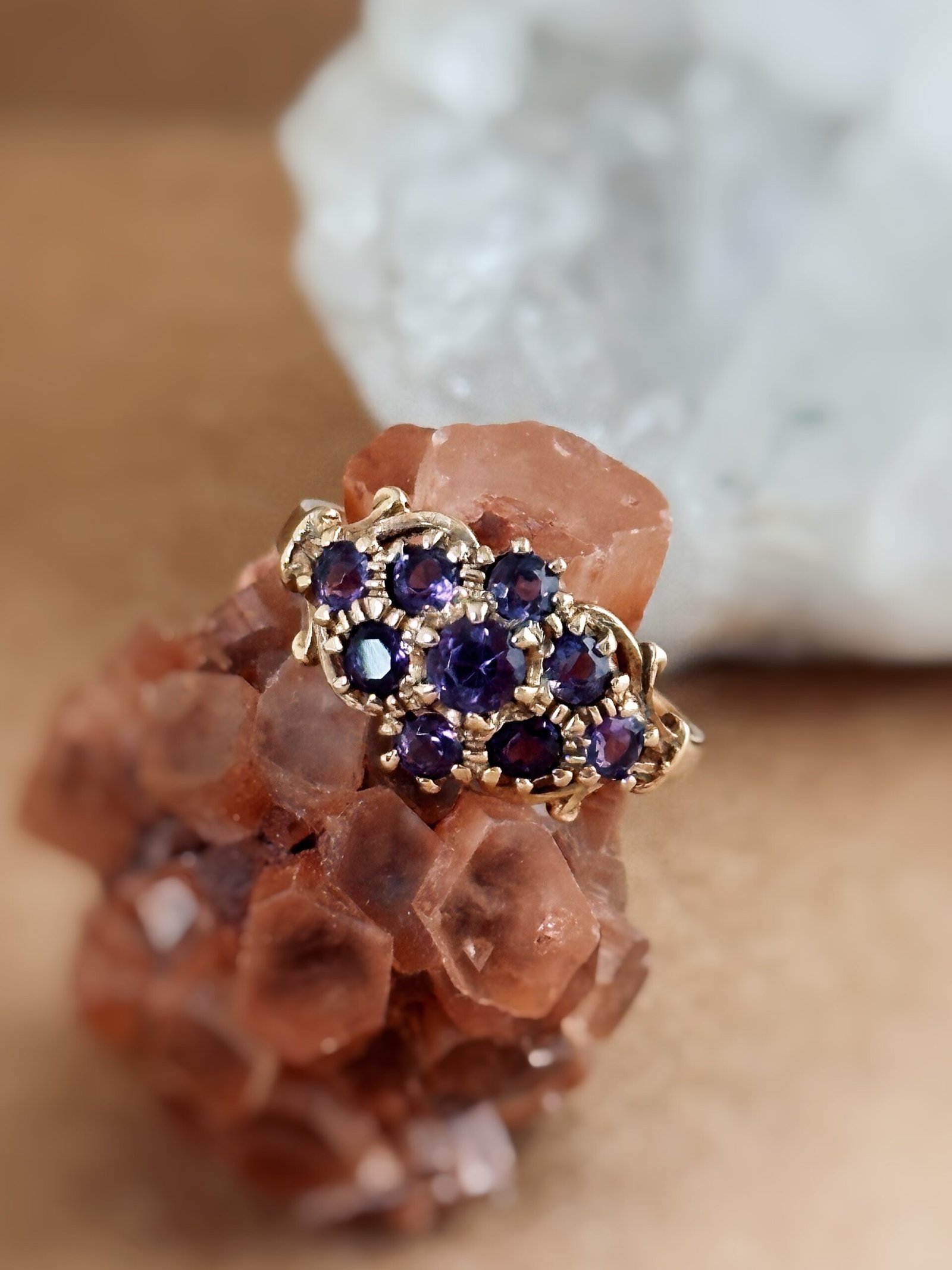 Vintage ring massief goud 9 karaat met amethist cluster