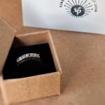 Vintage stacking ring massief goud 9 karaat met tanzaniet