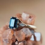 Vintage 9 karaat massief gouden ring met radiant geslepen vierkante topaas
