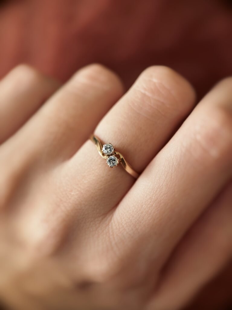 Vintage 9 karaat massief gouden toi et moi ring met twee diamanten