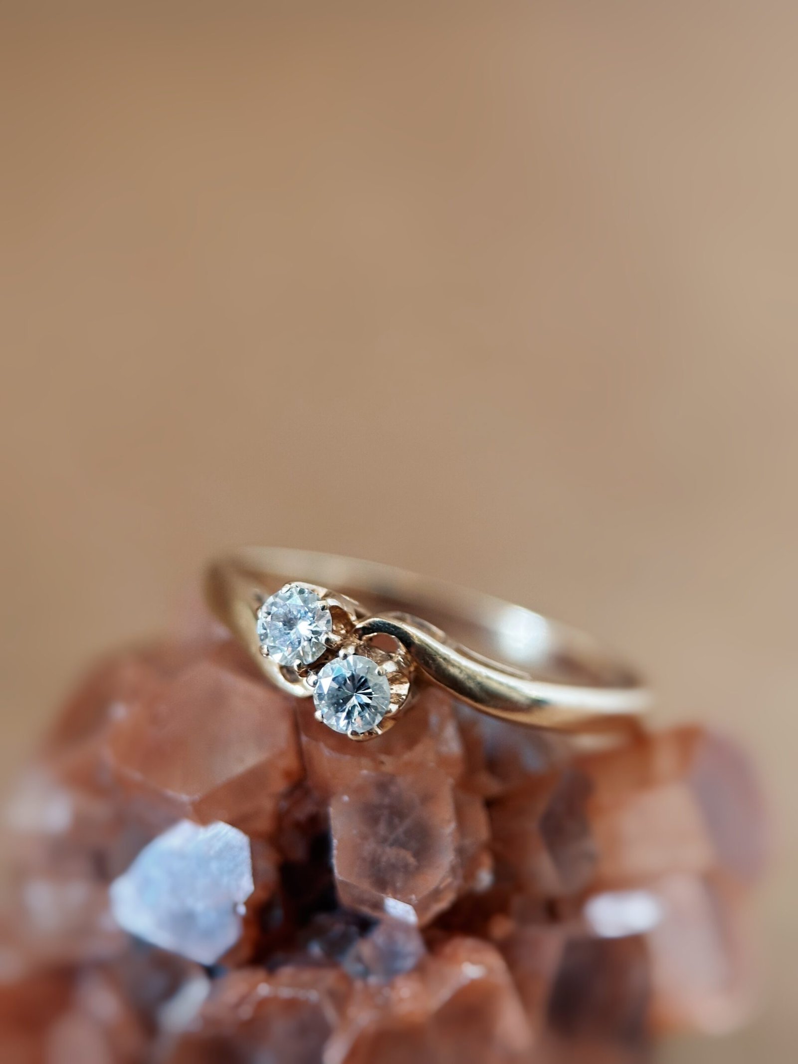 Vintage 9 karaat massief gouden toi et moi ring met twee diamanten