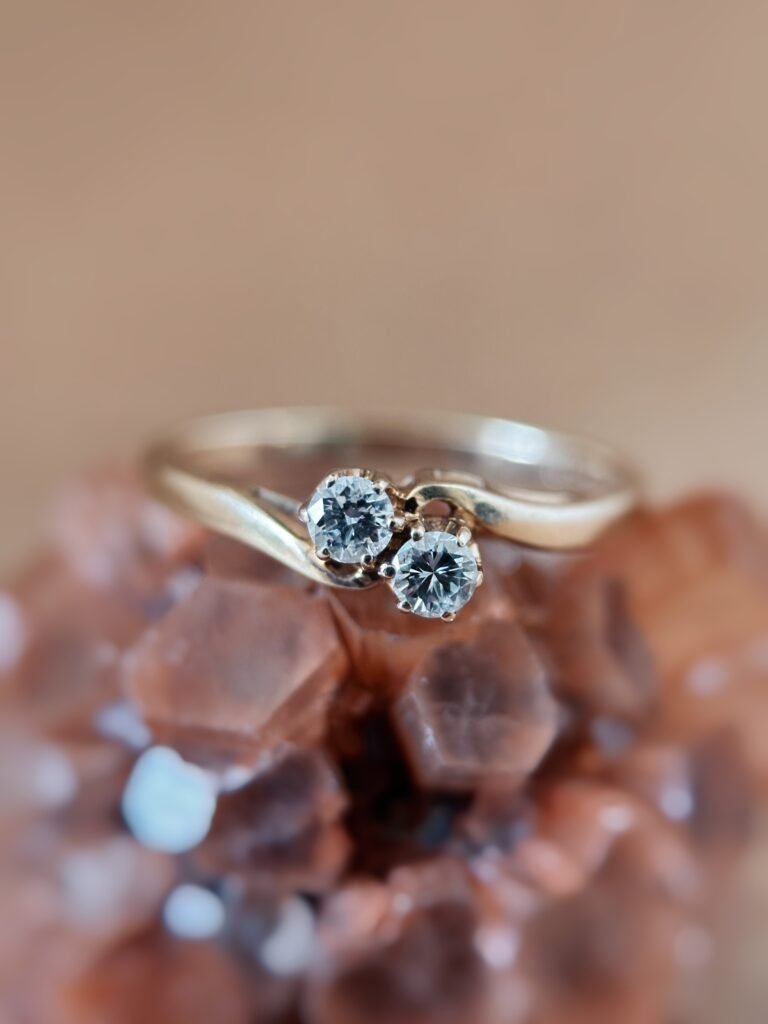 Vintage 9 karaat massief gouden toi et moi ring met twee diamanten