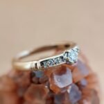 Vintage 9 karaat massief gouden ring met diamanten