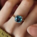 VIntage 9 carat solid gold cluster ring with cushion cut topaz and diamonds